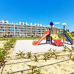 Marvell Design With Heated Pool&playground Appartement *