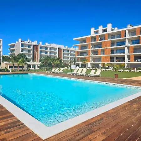 Marvell Design With Heated Pool&playground Appartement