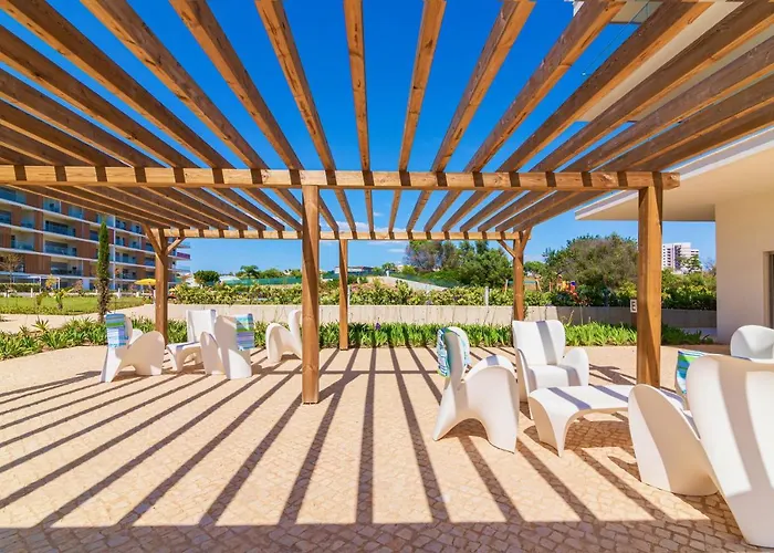 Marvell Design With Heated Pool&playground Apartment Albufeira