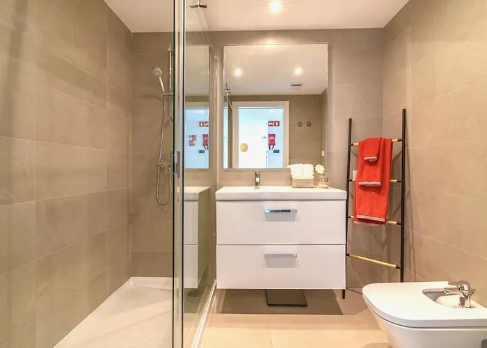 Apartment Marvell Design With Heated Pool&playground