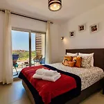 Marvell Design With Heated Pool&playground Appartement *